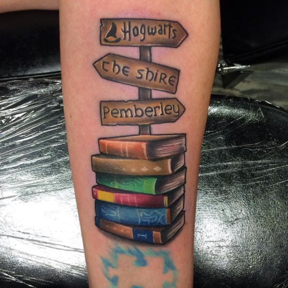44 Amazing Book Tattoos for Literary Lovers