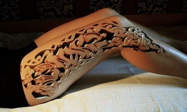 Amazing 3D tattoos for girl on leg