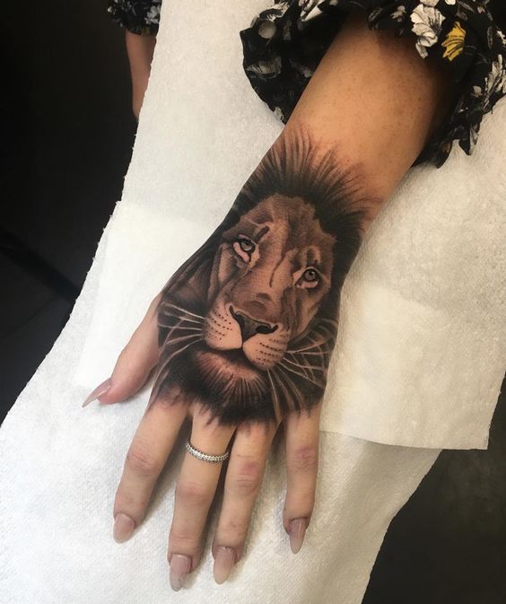 lionHand Tattoo